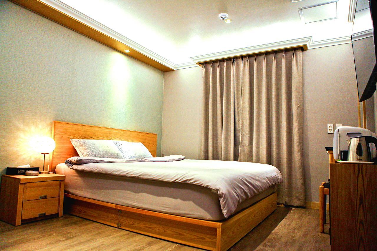 Jeju Sejong Hotel Exterior photo